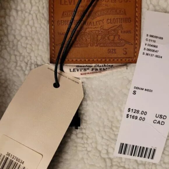 New Women's Levi's Sherpa Ex-Boyfriend Jacket - Picture 4 of 9